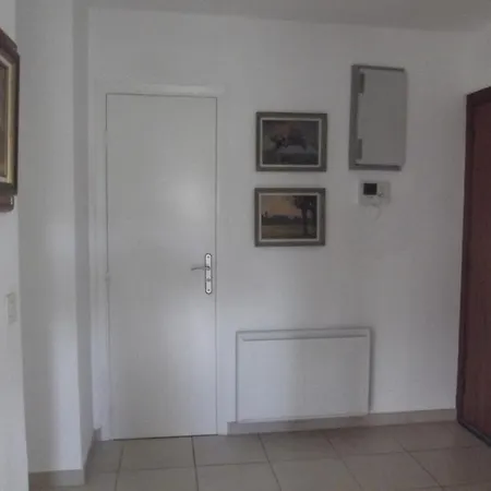 Spacieux Et Calme Classe 4 Etoiles, A 300m De La Appartement Sainte-Maxime