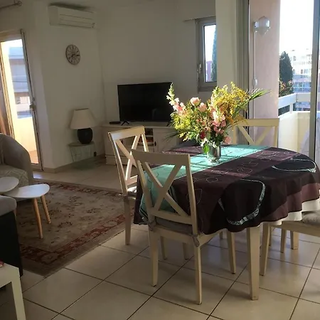 Appartement Spacieux Et Calme Classe 4 Etoiles, A 300m De La Sainte-Maxime