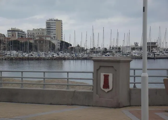 Spacieux Et Calme Classe 4 Etoiles, A 300m De La Apartmán *