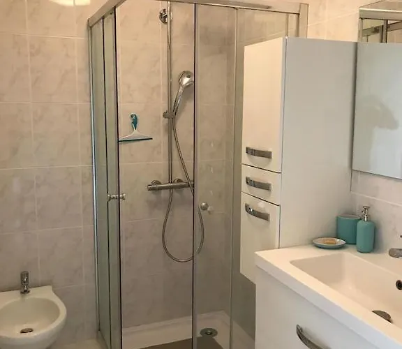 Spacieux Et Calme Classe 4 Etoiles, A 300m De La